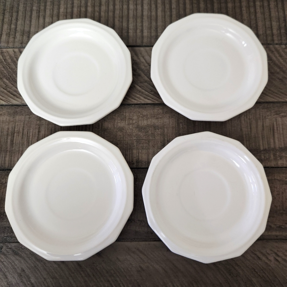 Set of 4 Vintage Pfaltzgraff Heritage White Saucers for Cups Mugs
